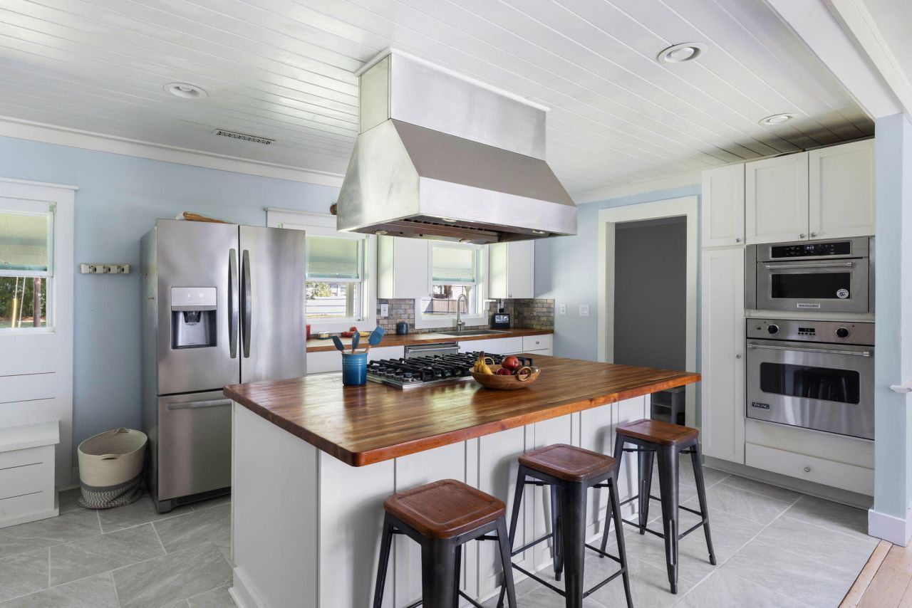 974 Riverland Drive Photo 16