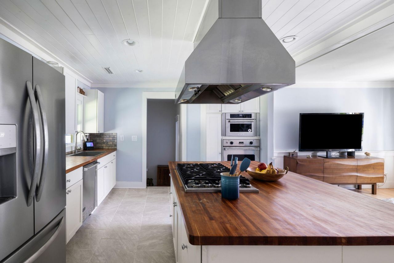 974 Riverland Drive Photo 17