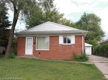 6198 MAYBURN Street, Dearborn Heights, MI 48127