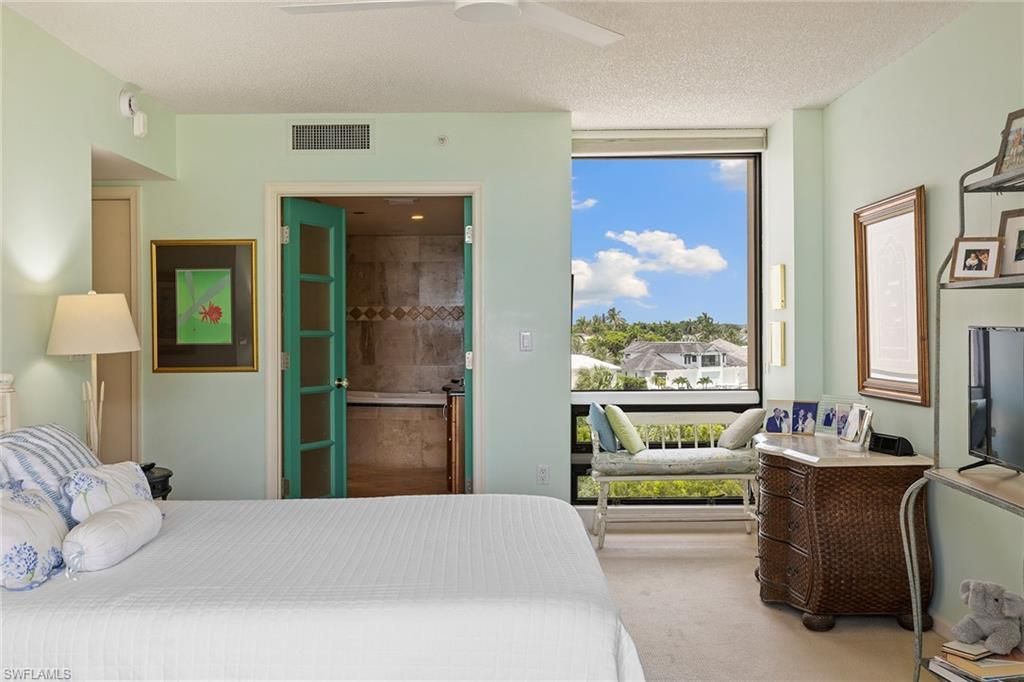 3100 Gulf Shore Blvd N, Unit 403, Naples, FL 34103 Photo