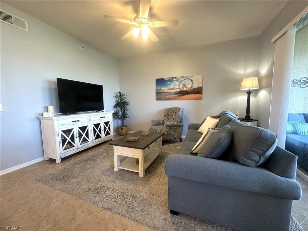 2720 Cypress Trace Cir, Unit 2928, Naples, FL 34119 Photo