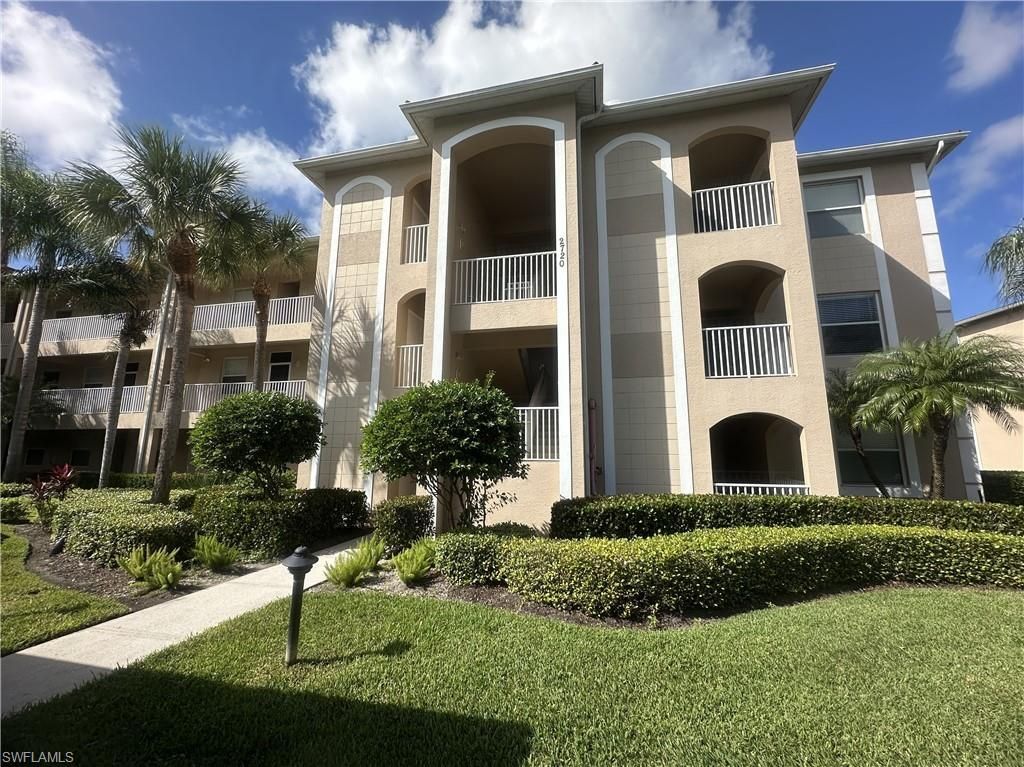 2720 Cypress Trace Cir, Unit 2928, Naples, FL 34119 Photo