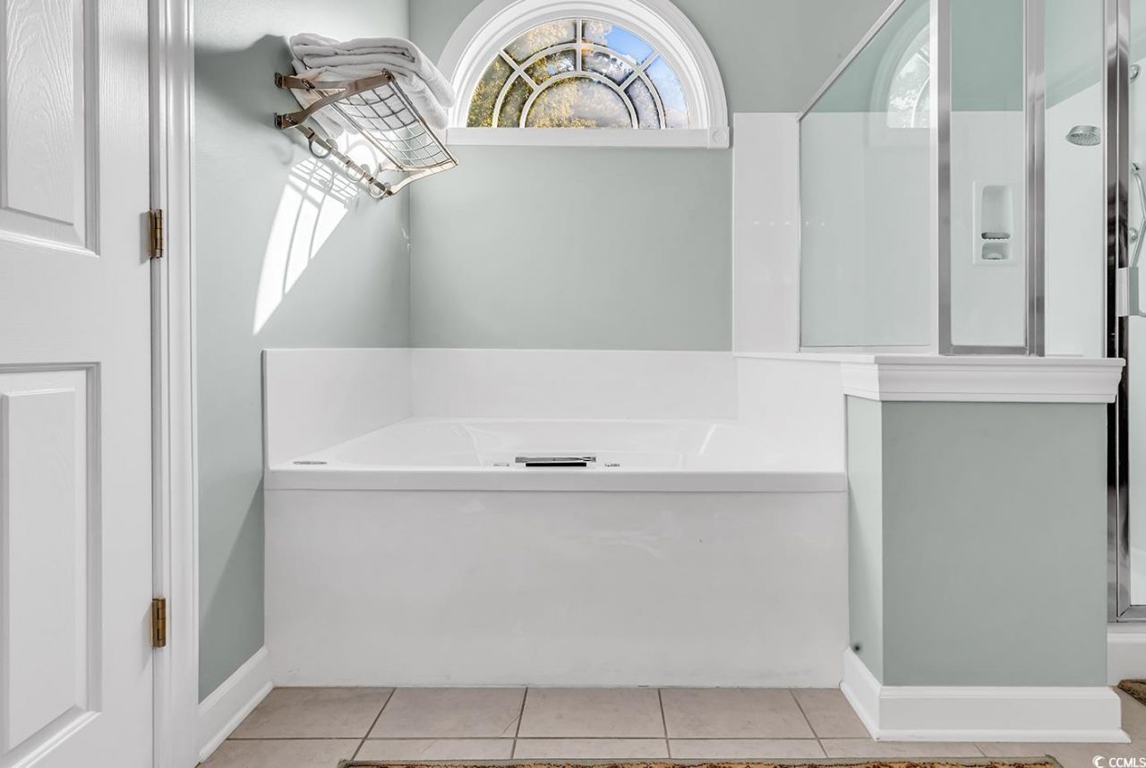 6443 Longwood Dr. Photo 27