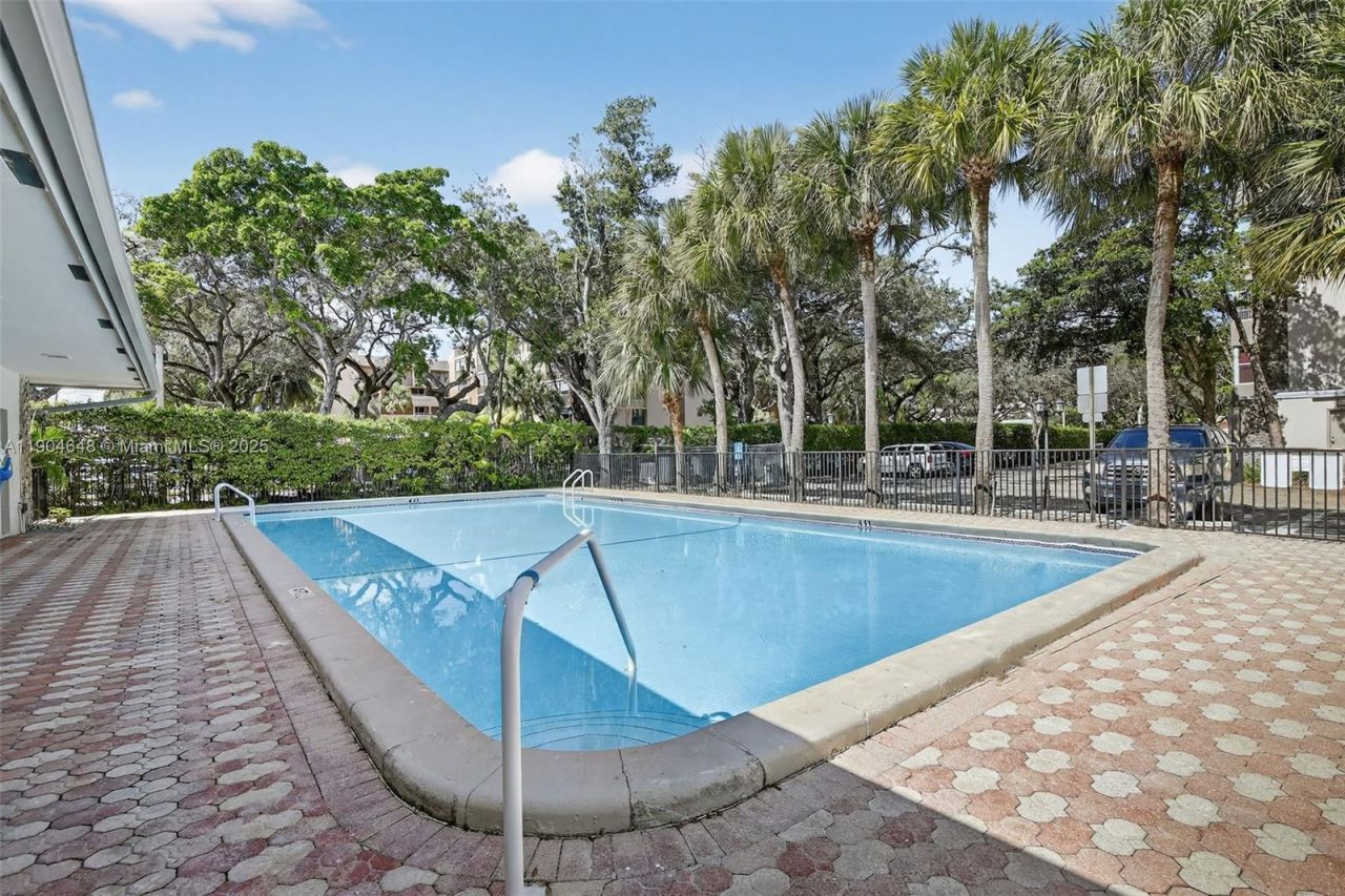 6500 Cypress Rd, Unit 410, Plantation, FL 33317 Photo