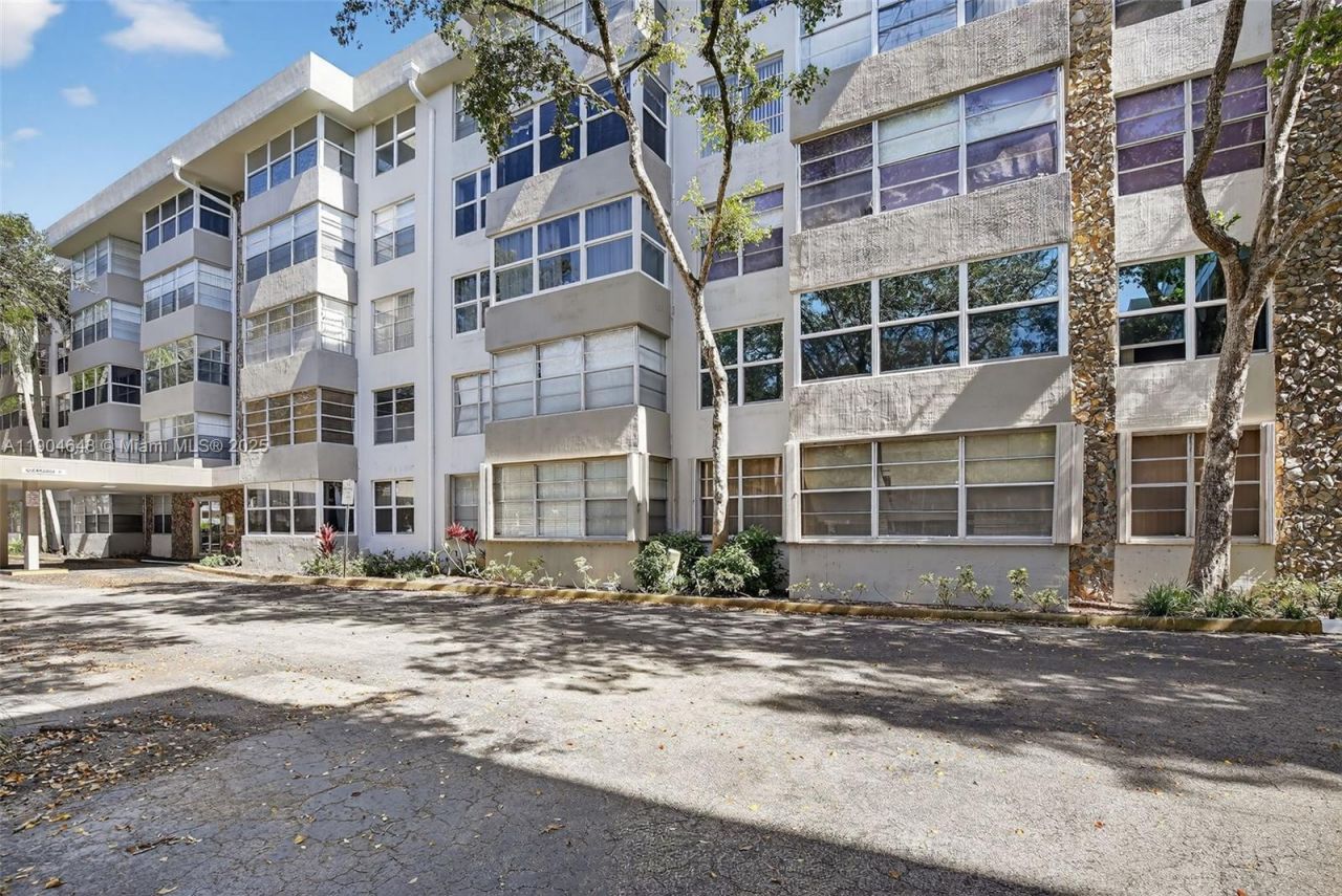 6500 Cypress Rd, Unit 410, Plantation, FL 33317 Photo