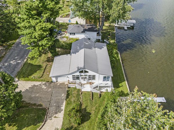 917 Elm Street, Colon, MI 49040