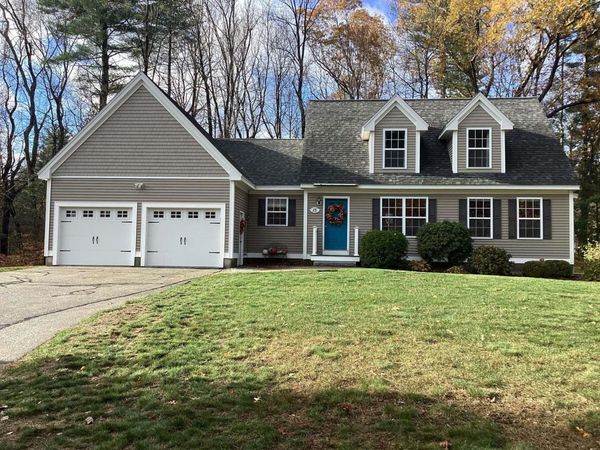 15 Bootland Farm Road, Newton, NH 03858