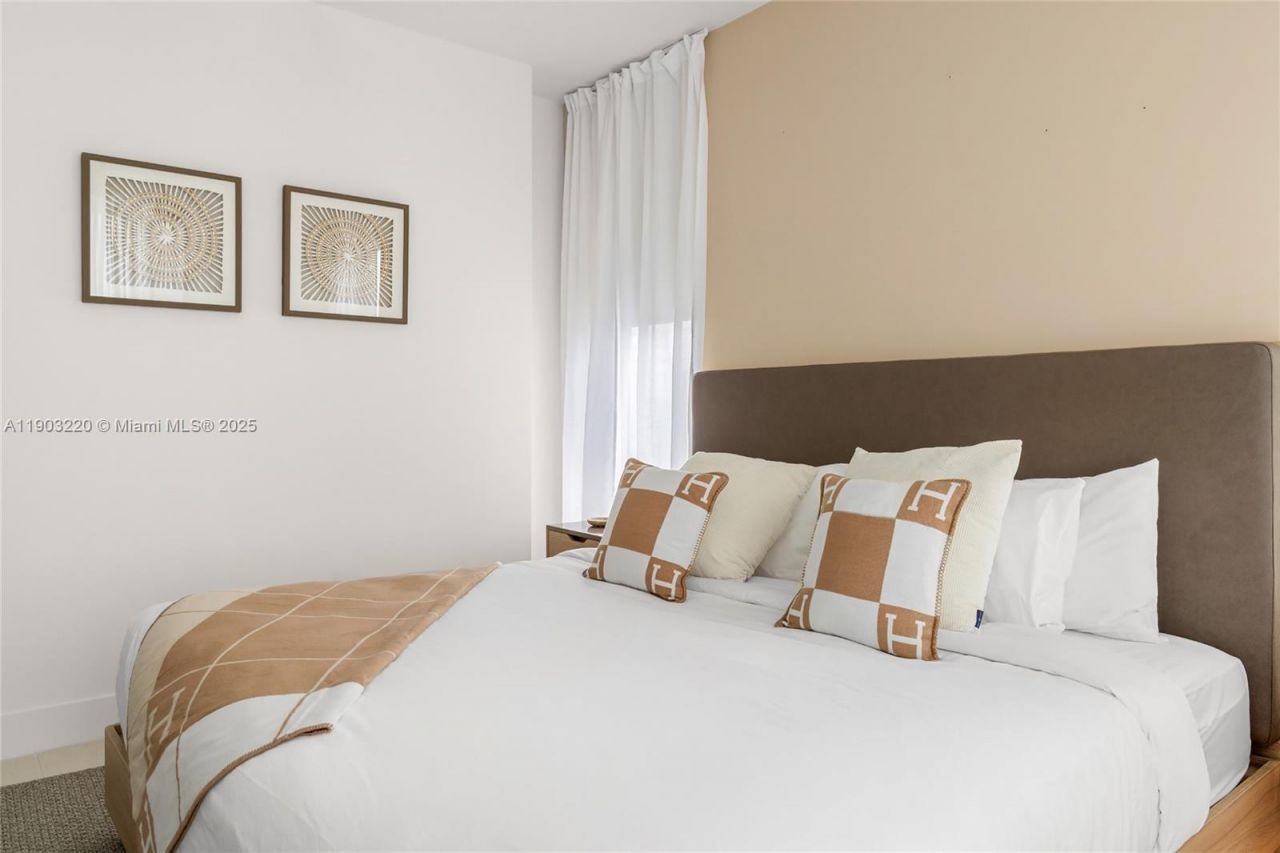 159 NE 6th St, Unit 3615, Miami, FL 33132 Photo