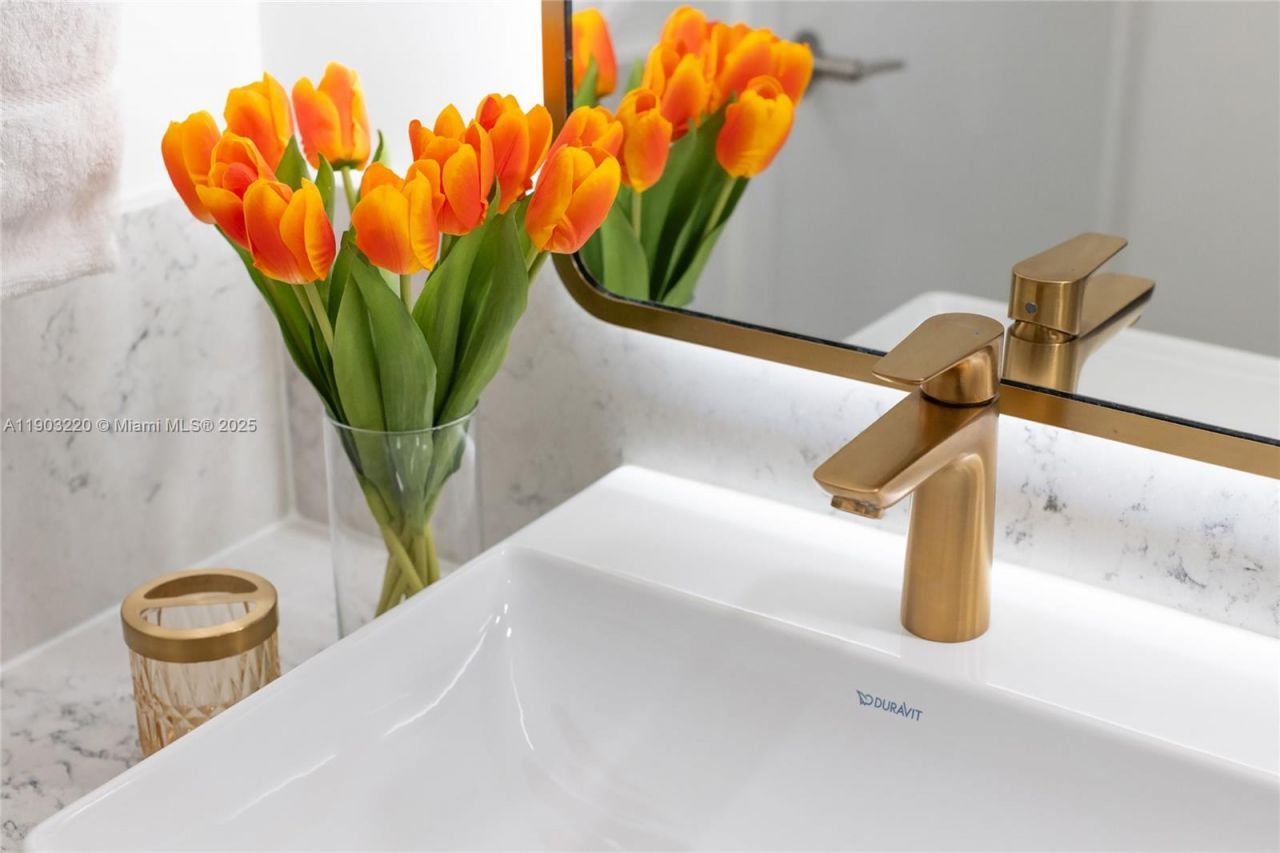 159 NE 6th St, Unit 3615, Miami, FL 33132 Photo