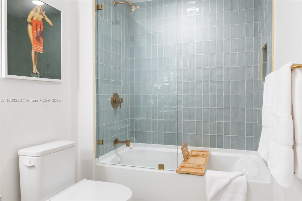 159 NE 6th St, Unit 3615, Miami, FL 33132 Photo