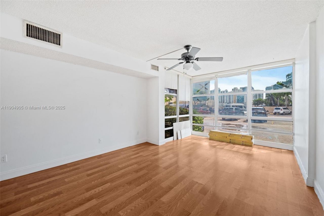 200 172nd St, Unit 108, Sunny Isles Beach, FL 33160 Photo