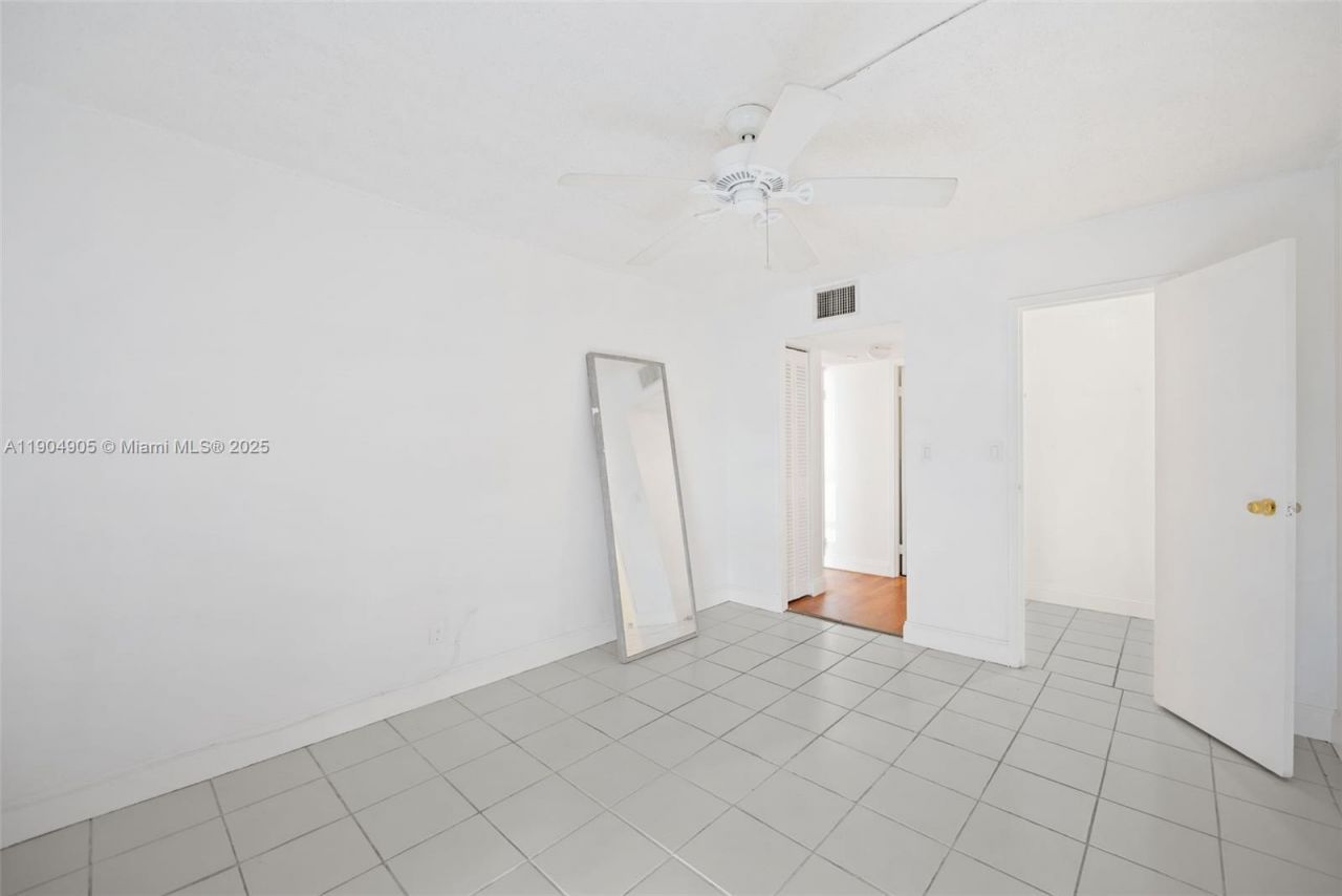 200 172nd St, Unit 108, Sunny Isles Beach, FL 33160 Photo