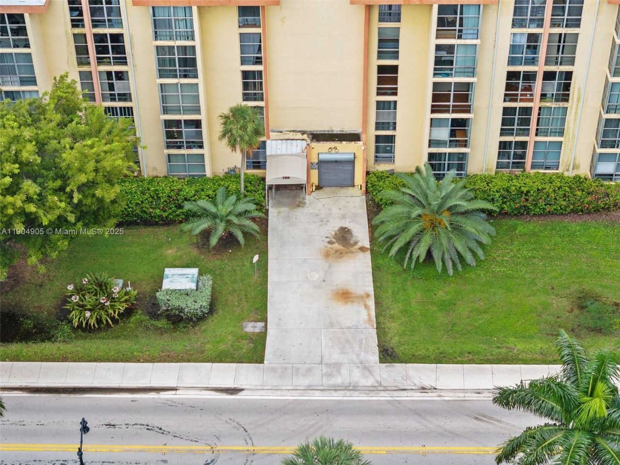 200 172nd St, Unit 108, Sunny Isles Beach, FL 33160 Photo