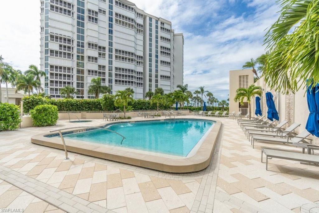 4451 Gulf Shore Blvd N, Unit 1005, Naples, FL 34103 Photo