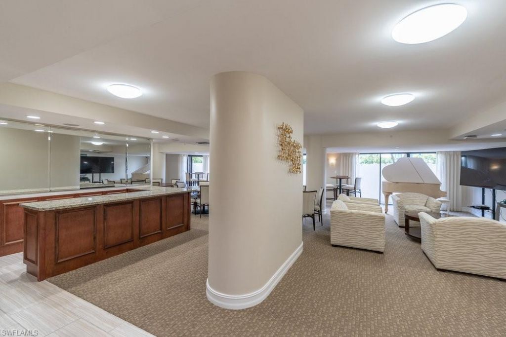 4451 Gulf Shore Blvd N, Unit 1005, Naples, FL 34103 Photo