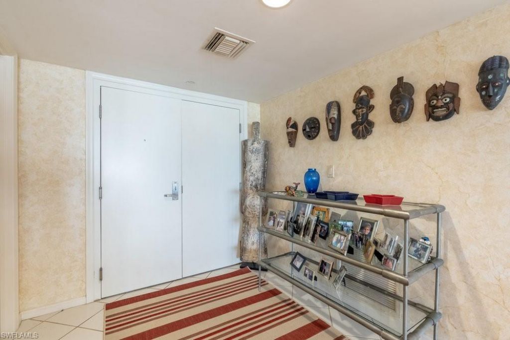 4451 Gulf Shore Blvd N, Unit 1005, Naples, FL 34103 Photo