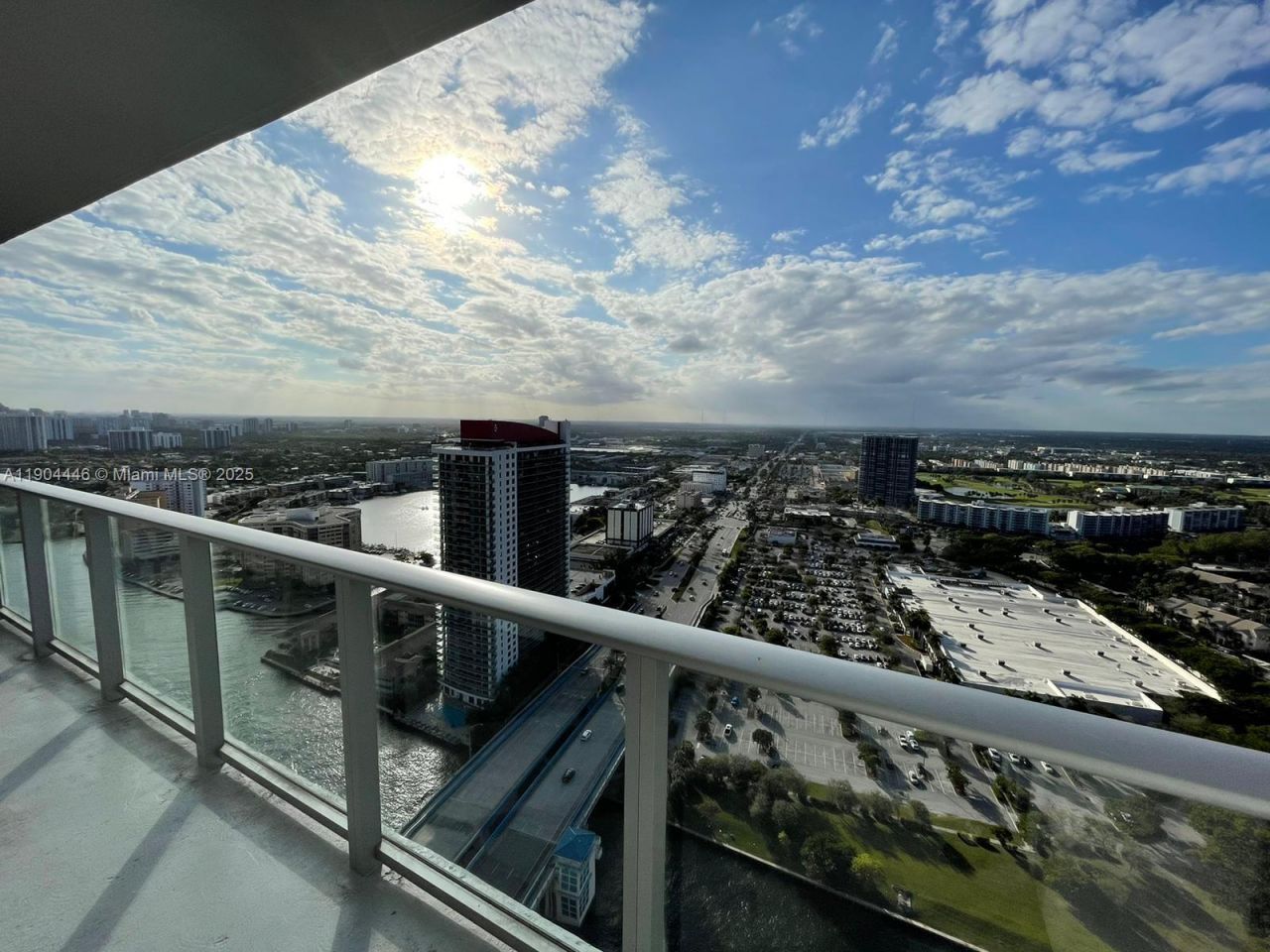 4010 S Ocean Dr, Unit R3306, Hollywood, FL 33019 Photo