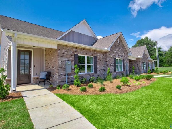 3207 Mcclellan Way, Decatur, AL 35603
