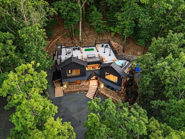 251 Little Creek Lane, Broken Bow, OK 74728