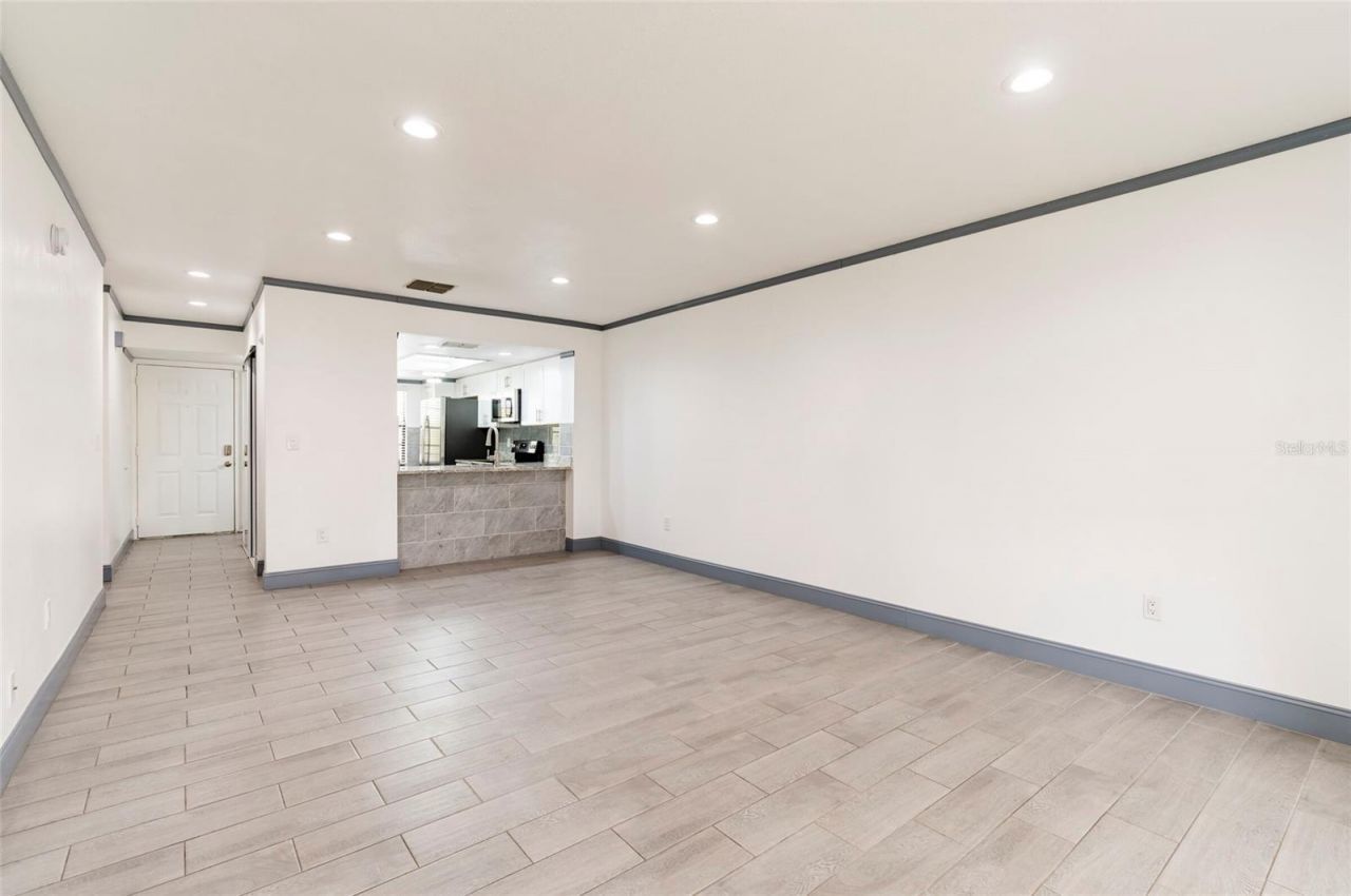 2275 62nd Avenue N, Unit 5202, Saint Petersburg, FL 33702 Photo