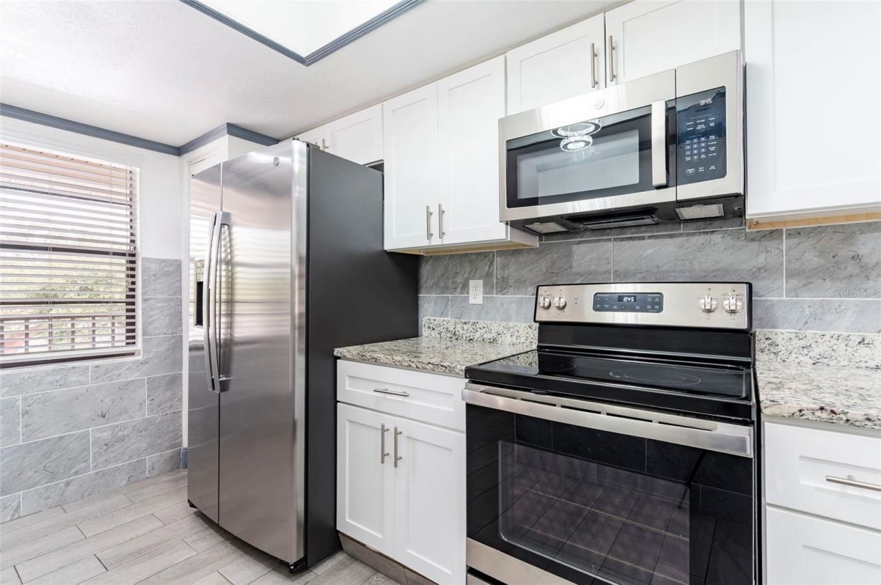 2275 62nd Avenue N, Unit 5202, Saint Petersburg, FL 33702 Photo