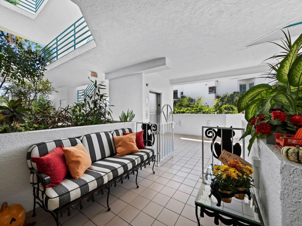 340 Gulf Of Mexico Drive, Unit 112, Longboat Key, FL 34228 Photo