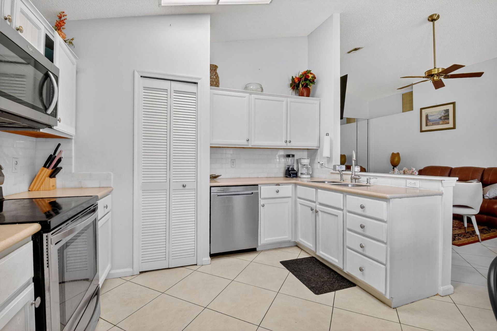 412 Trotters Lane, Greenacres, FL 33413 Photo