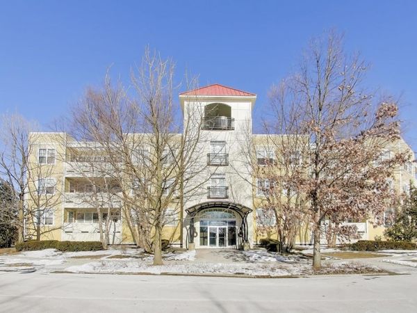 977 Harris Road, Unit 34, Grayslake, IL 60030