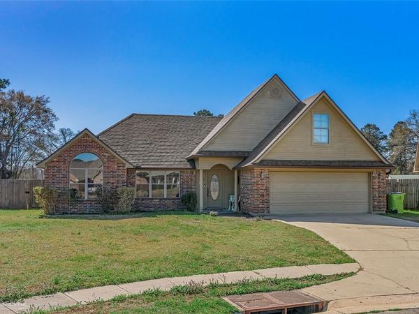 155 Lola Circle, Benton, LA 71006