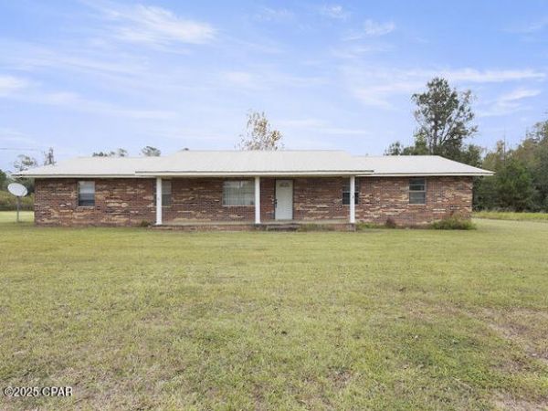 1559 Vickery Road Road, Cottondale, FL 32431