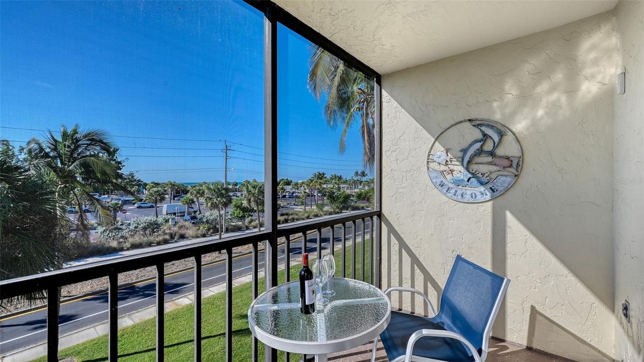 925 Beach Road, Unit 311, Sarasota, FL 34242 Photo