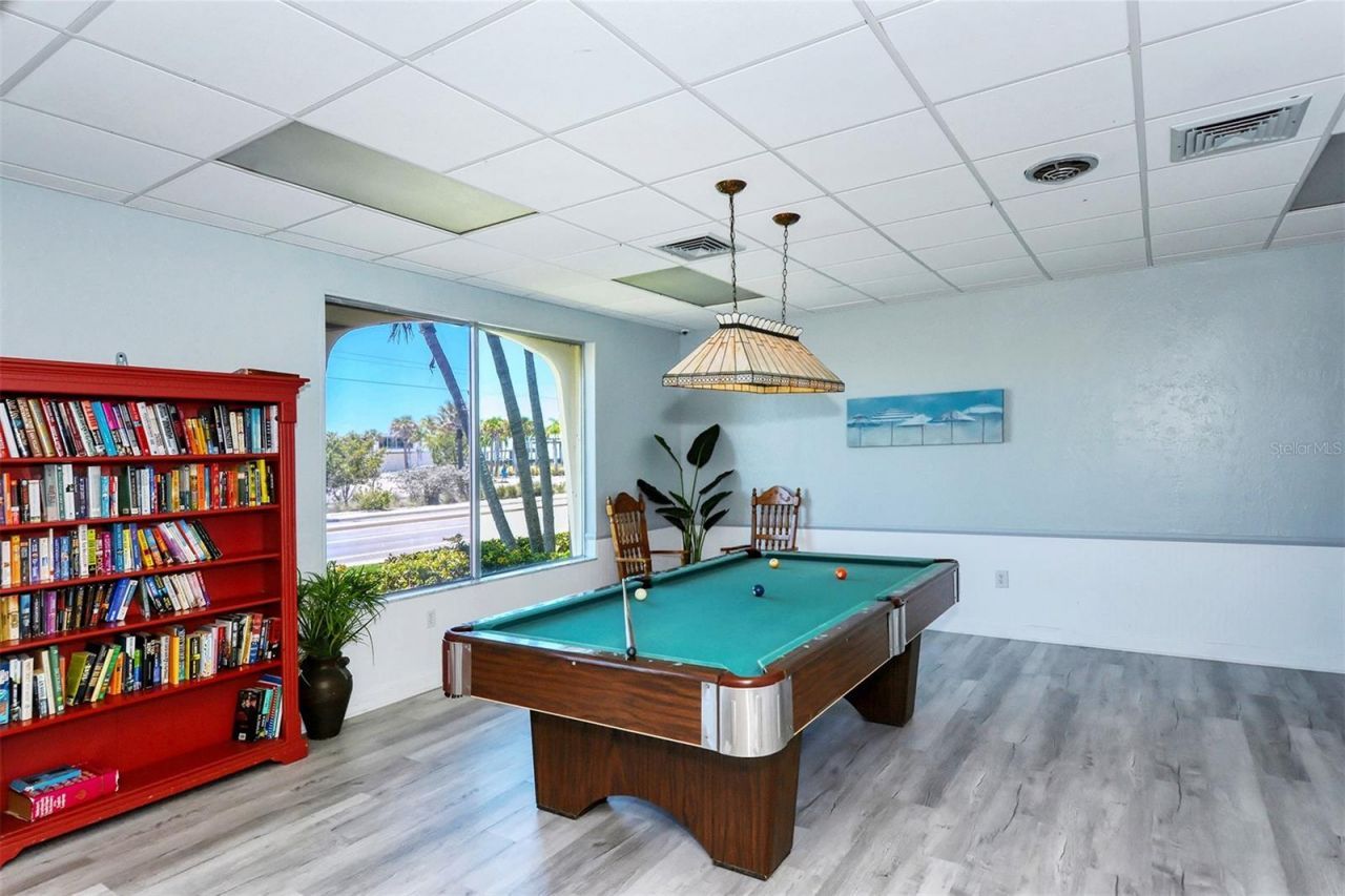 925 Beach Road, Unit 311, Sarasota, FL 34242 Photo