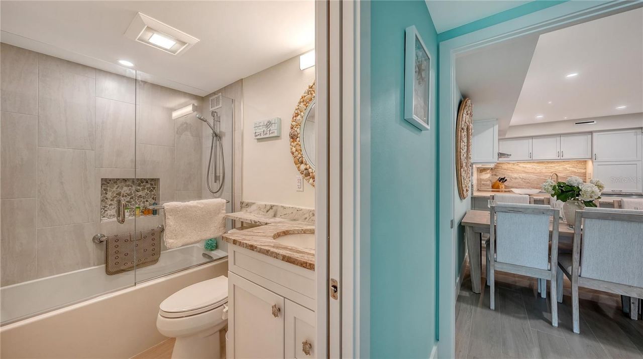 1000 Longboat Club Road, Unit 402, Longboat Key, FL 34228 Photo