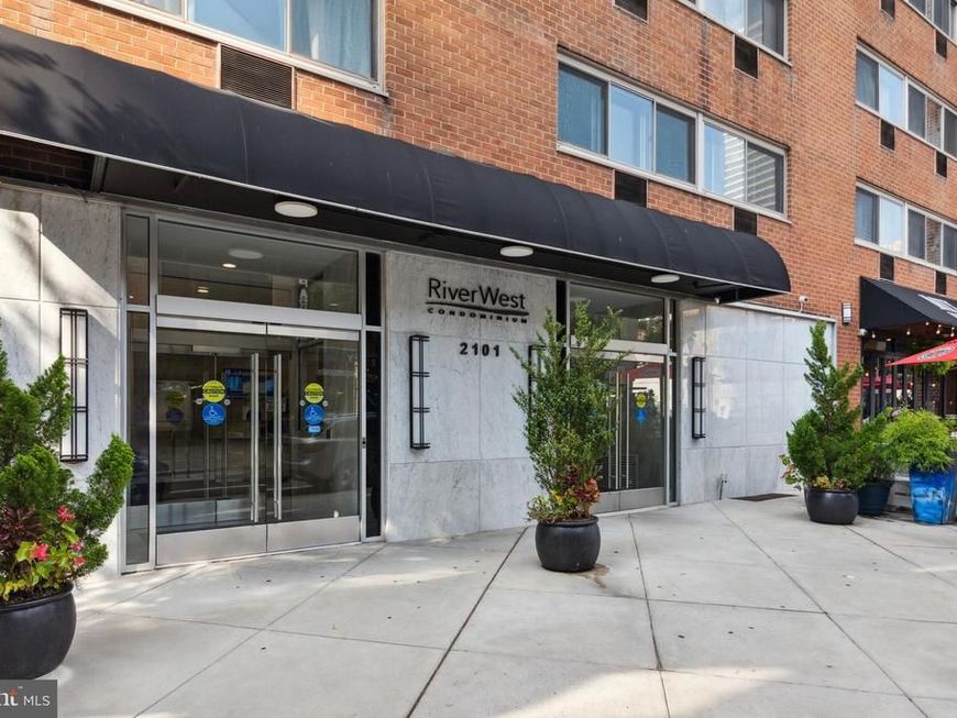 2101 17 Chestnut Street, Unit 502, Philadelphia, PA 19103 Main Photo