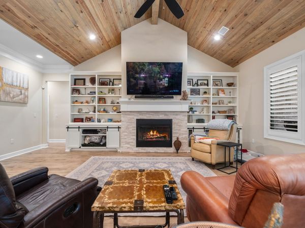 301 Arlington Park Drive, Hot Springs, AR 71901
