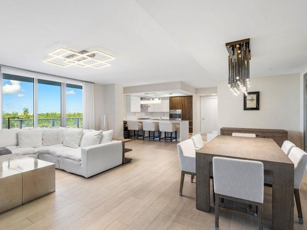 1180 N Federal Highway, Unit 707, Fort Lauderdale, FL 33304