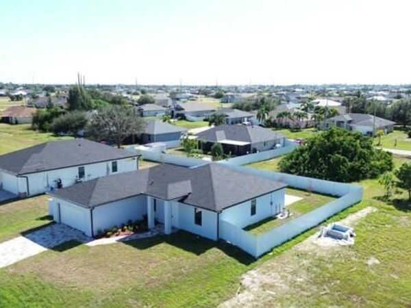 2458 NW 9th Ter Terrace, Cape Coral, FL 33993