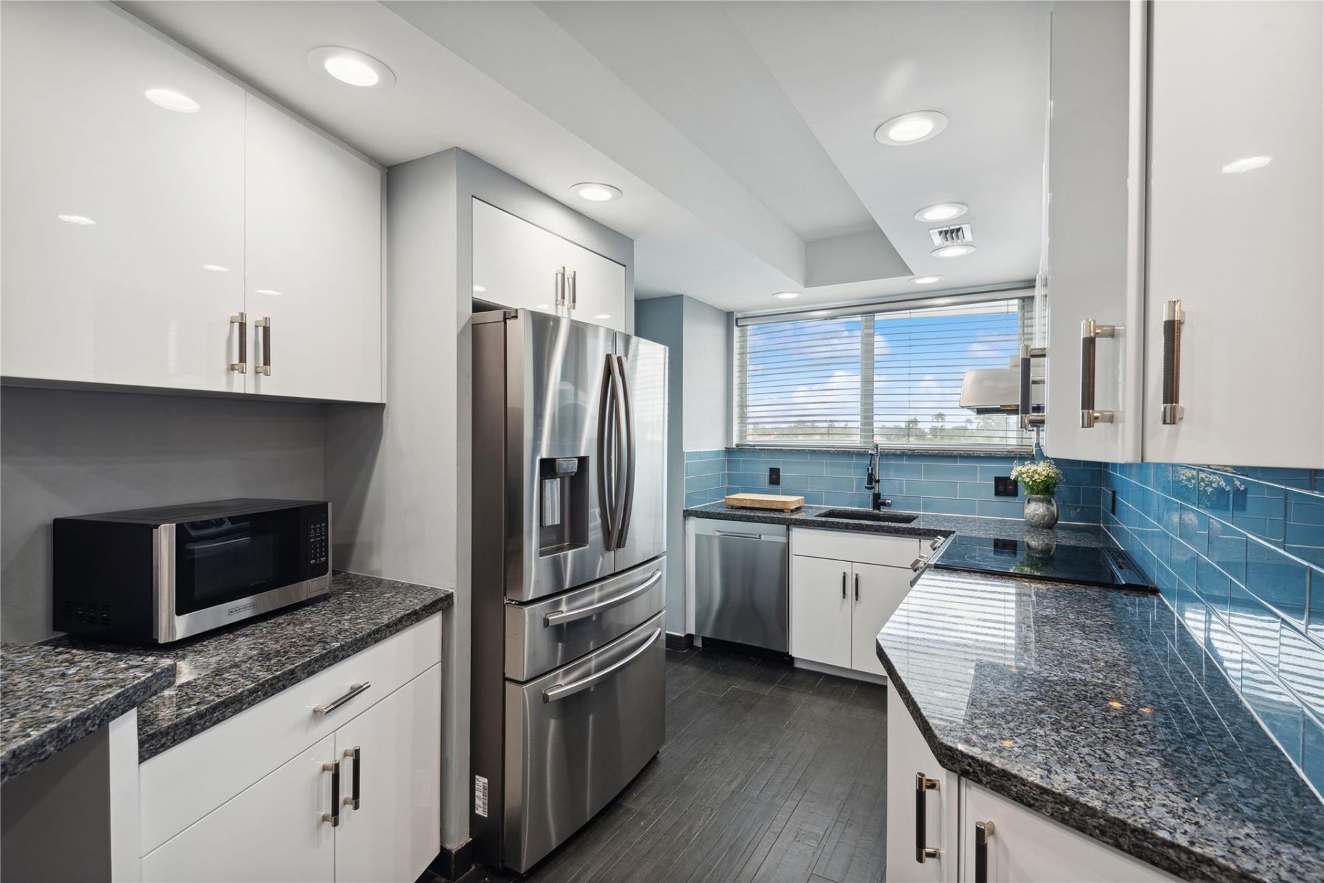 333 Sunset Drive, Unit 207, Fort Lauderdale, FL 33301 Photo