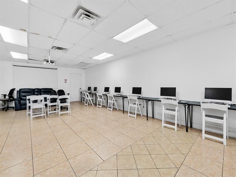 3419 & 3451 N Andrews Ave, Oakland Park, FL 33309 Photo