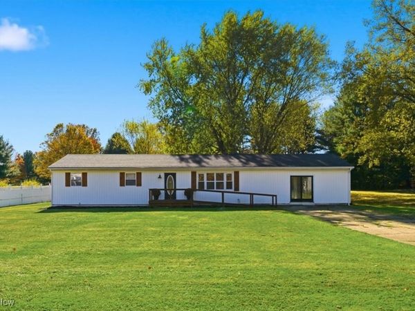 4866 Lovers Lane, Ravenna, OH 44266