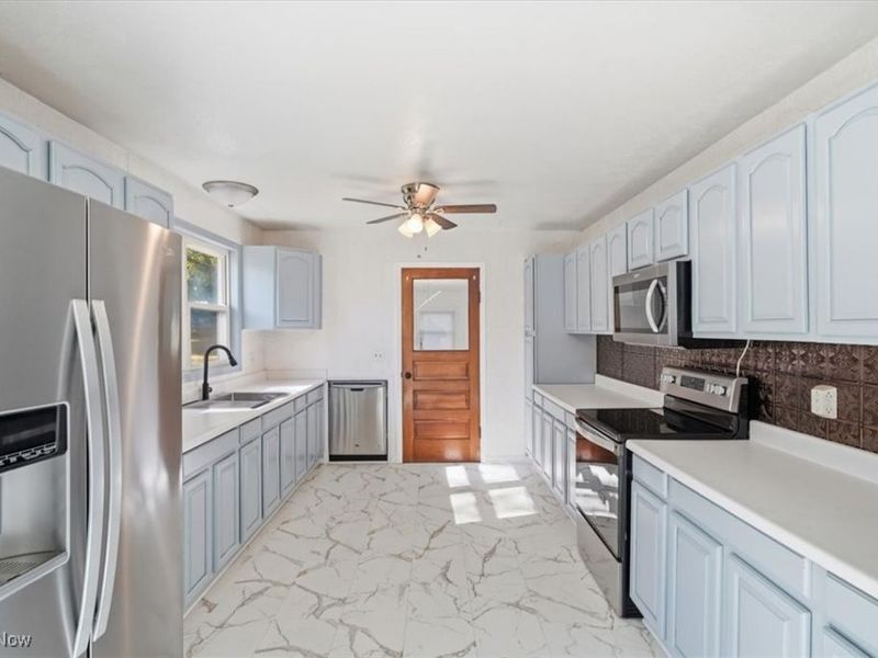 4866 Lovers Lane, Ravenna, OH 44266 Photo 4