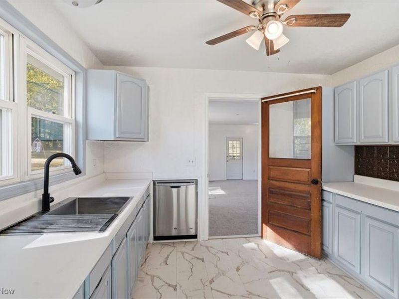 4866 Lovers Lane, Ravenna, OH 44266 Photo 6