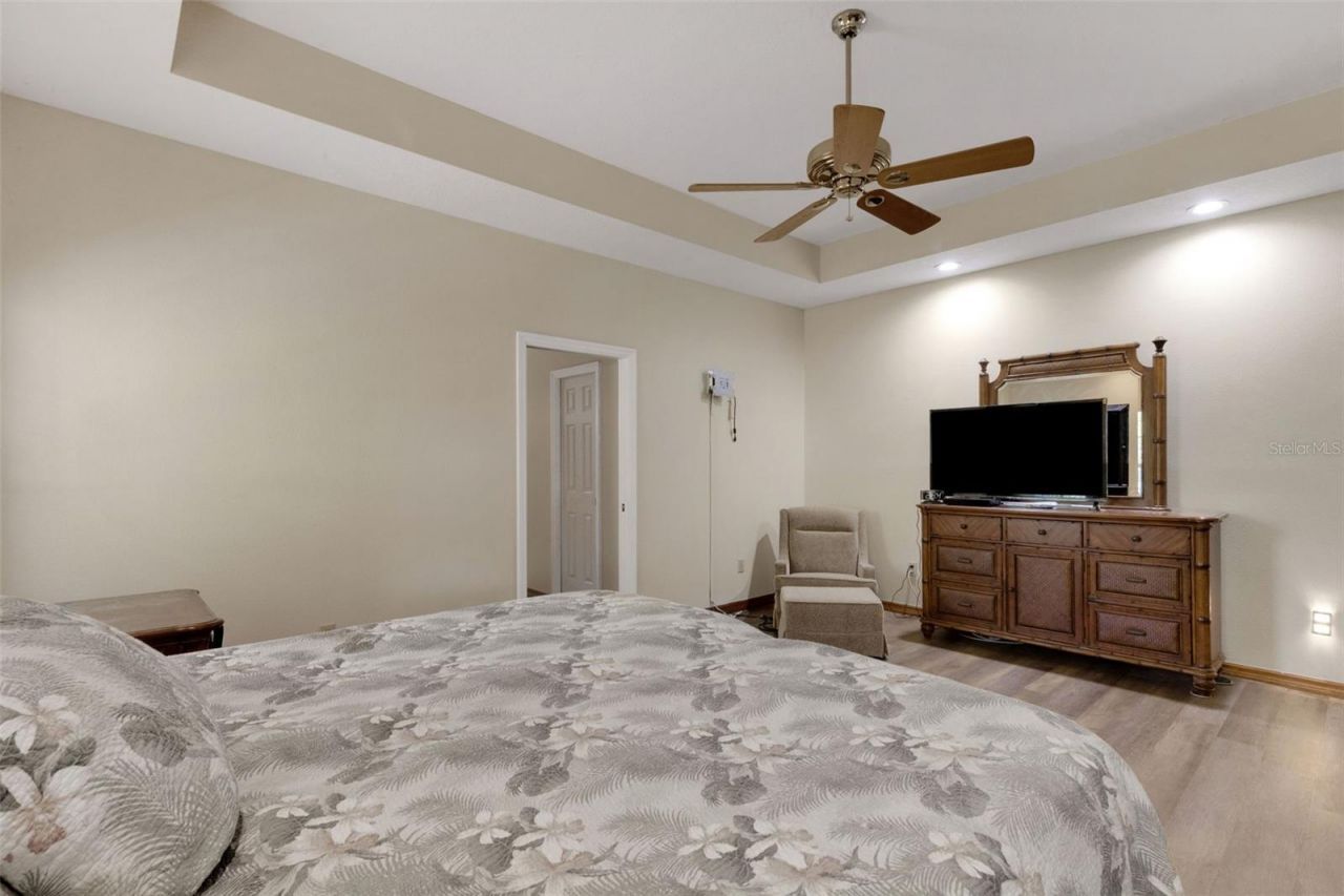 6602 Forestwood Drive W, Lakeland, FL 33811 Photo