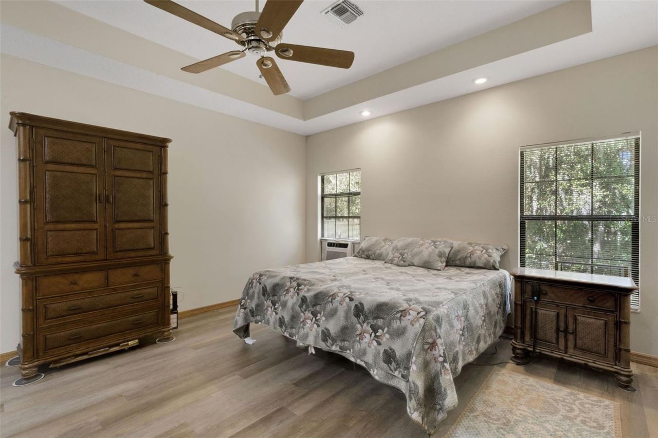 6602 Forestwood Drive W, Lakeland, FL 33811 Photo