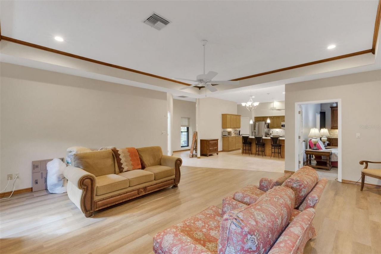 6602 Forestwood Drive W, Lakeland, FL 33811 Photo