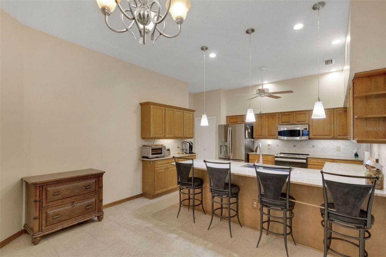 6602 Forestwood Drive W, Lakeland, FL 33811 Photo