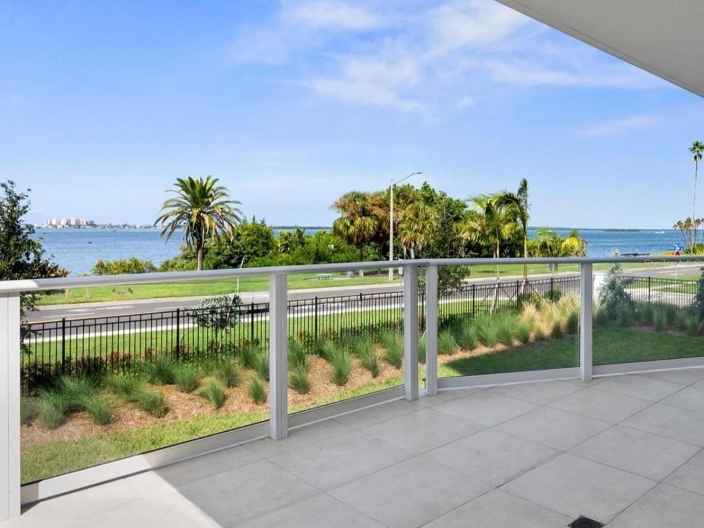 1020 Sunset Point Road, Unit 103, Clearwater, FL 33755 Photo