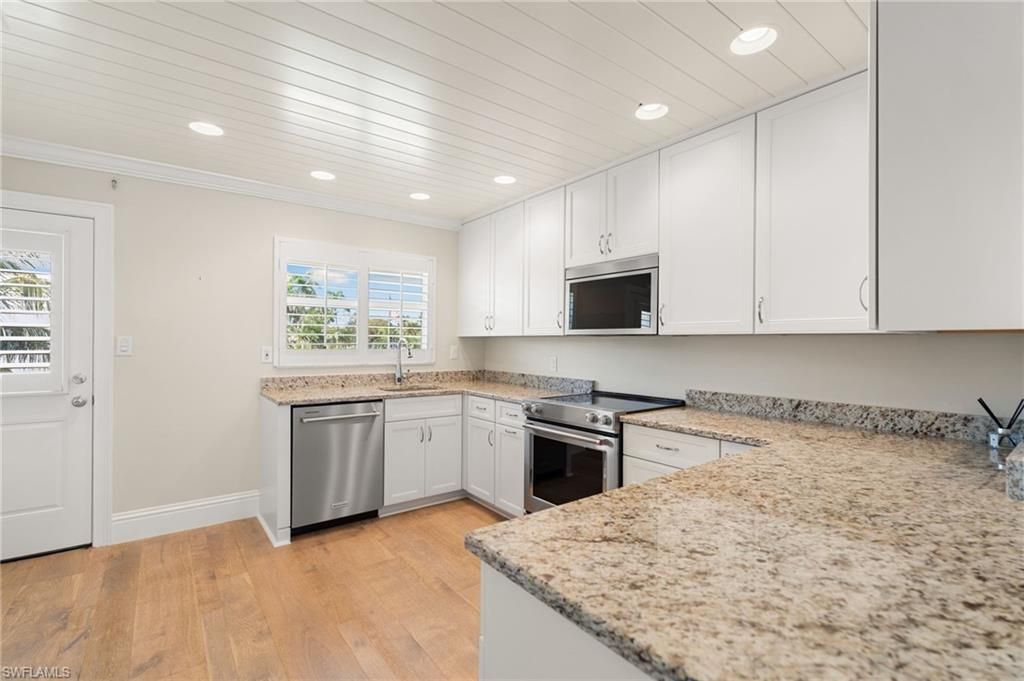 310 14th Ave S, Unit 310B, Naples, FL 34102 Photo