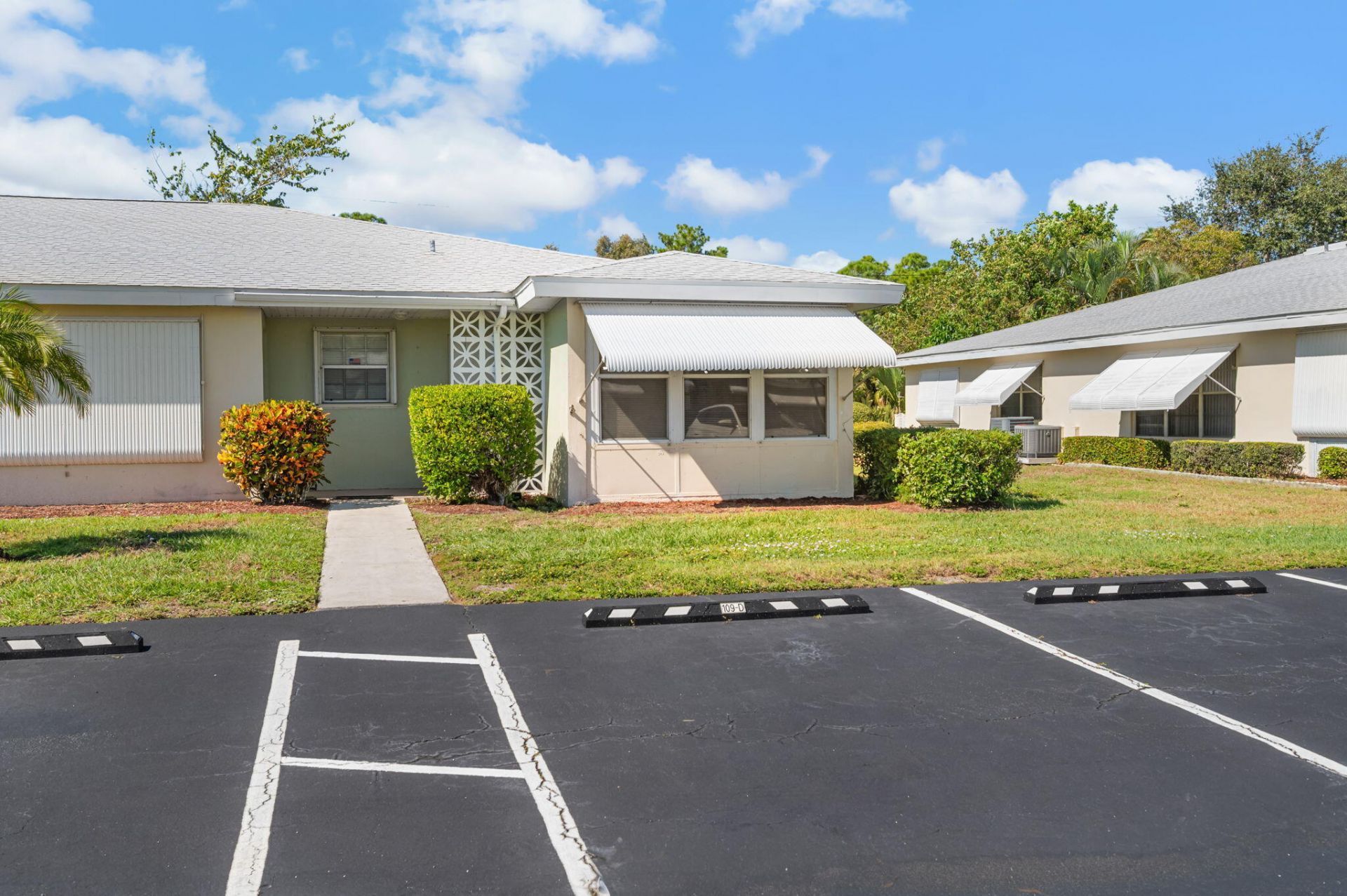 109 Lakes End Drive, Unit D, Fort Pierce, FL 34982 Photo