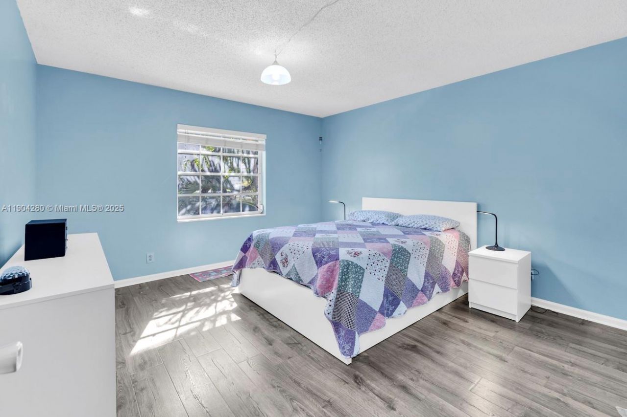 6207 Bay Club Dr, Unit 3, Fort Lauderdale, FL 33308 Photo